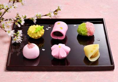 Bánh Wagashi dùng khi uống trà